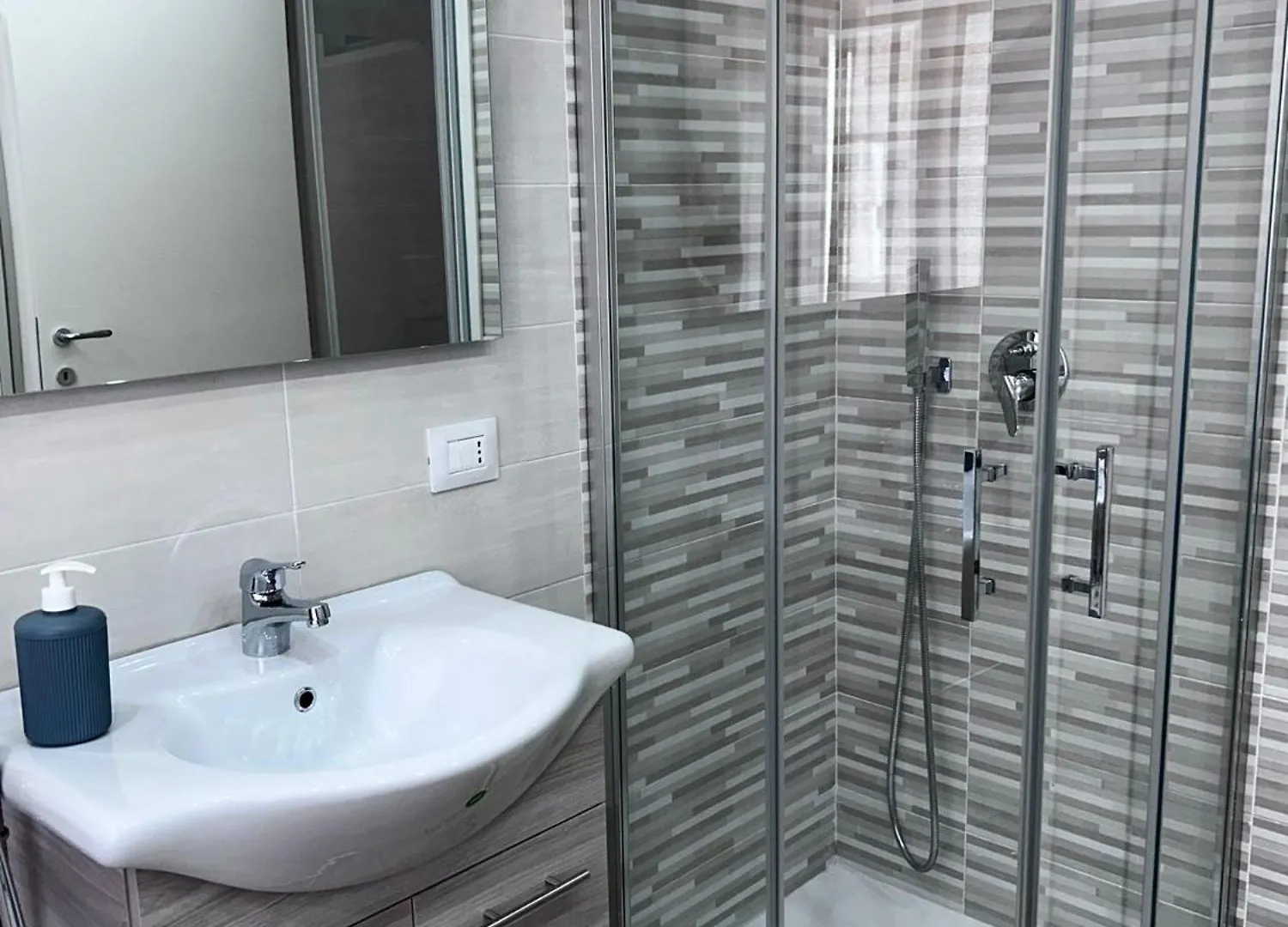 Portanova 6 Guest House Naples Italy