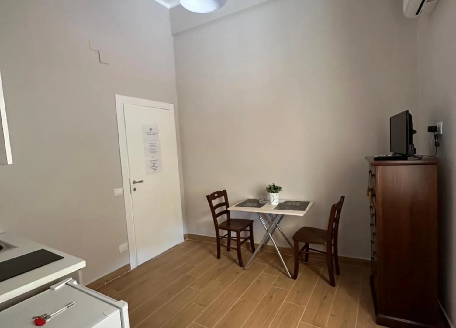 דירה נאפולי Portanova 6 Guest House איטליה