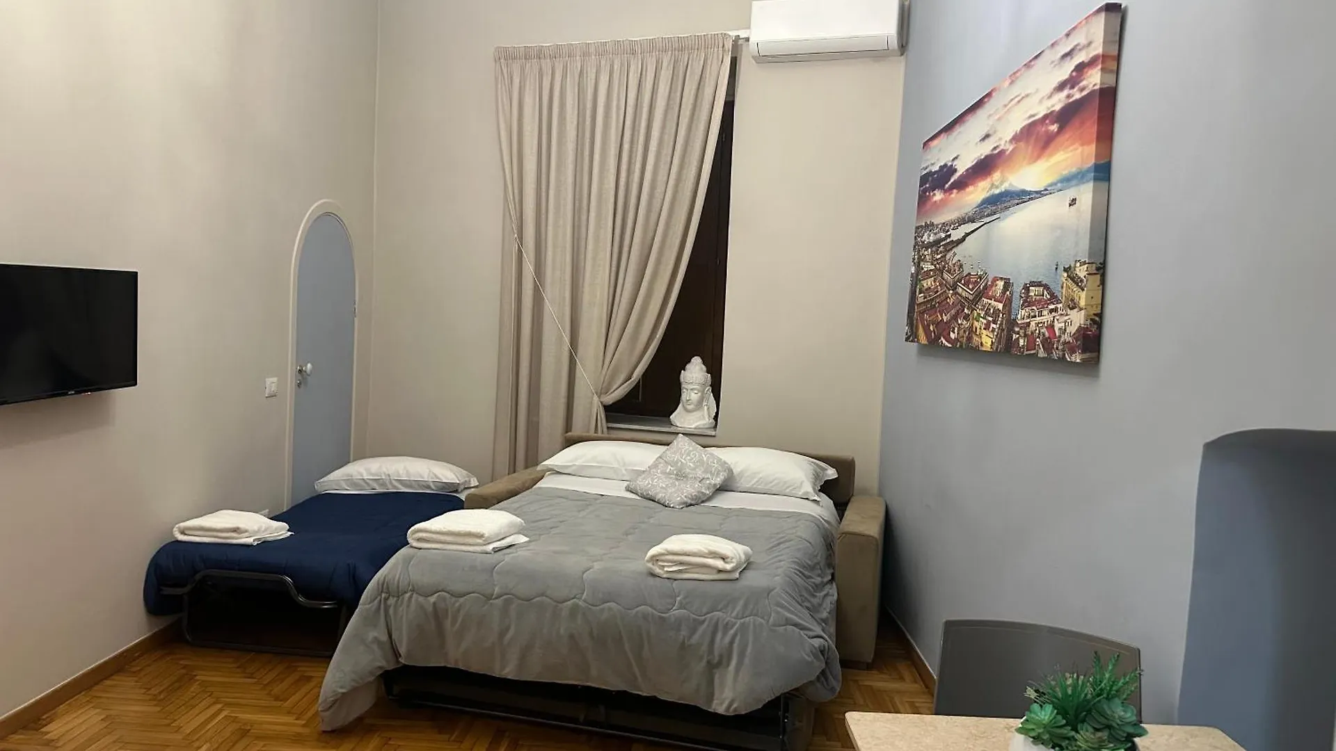 דירה נאפולי Portanova 6 Guest House
